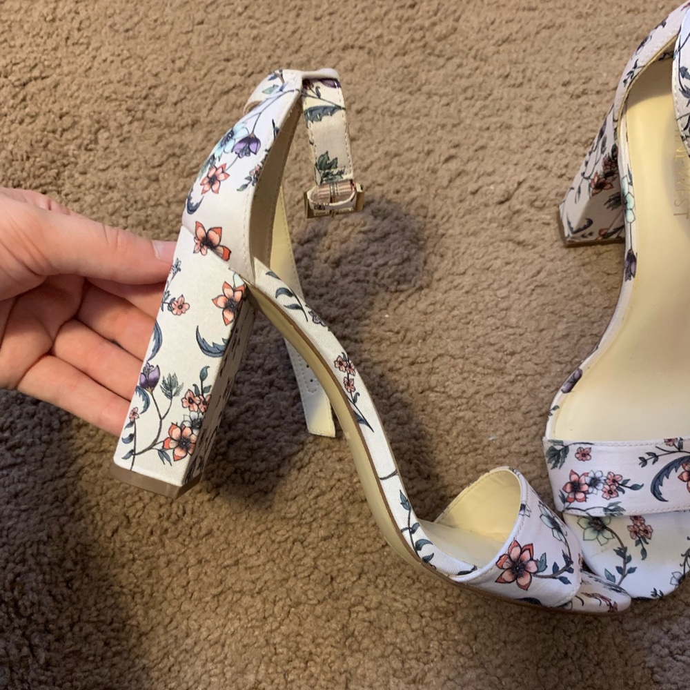 Beautiful floral heals